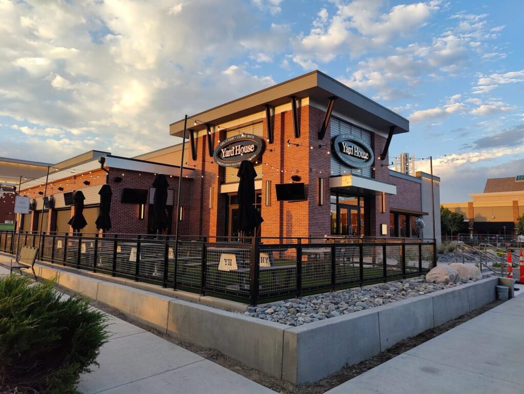 Yard House restaurant exterior
